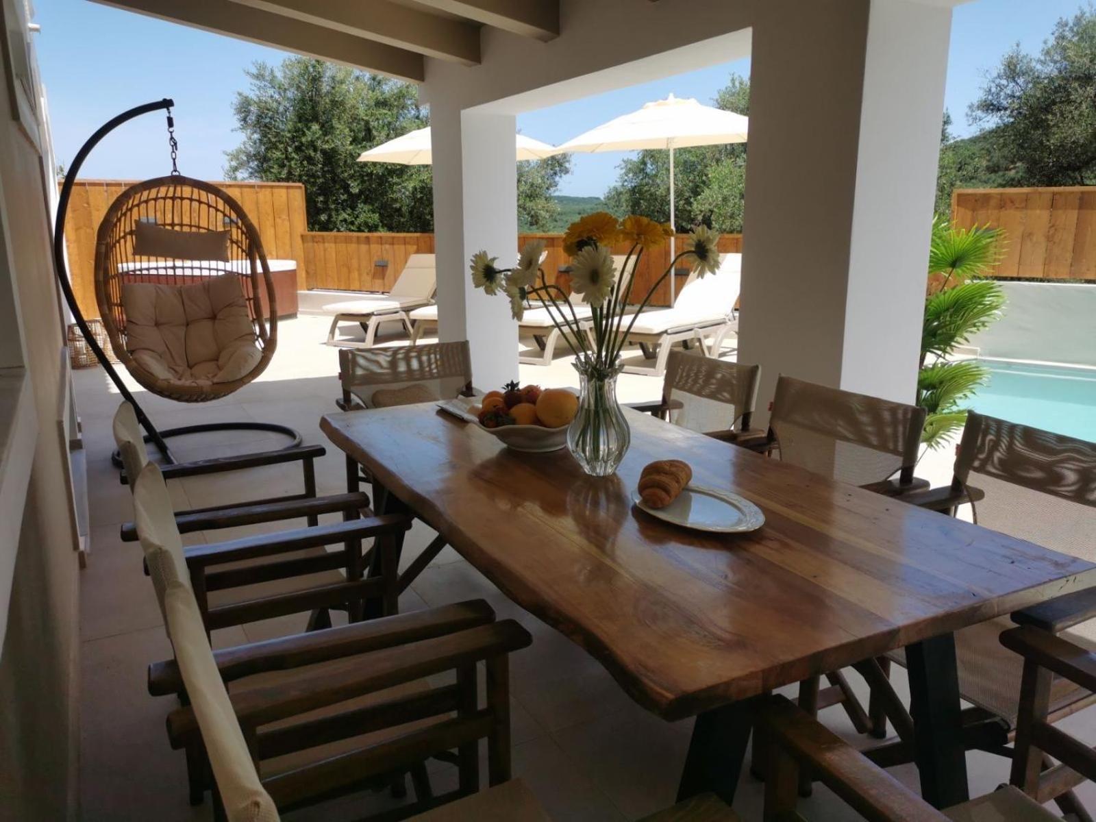 Galadriel Villa With Private Pool & Jacuzzi Kato Yerakarion Exterior photo